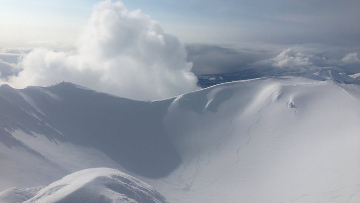 View into the crater and onto tracks.