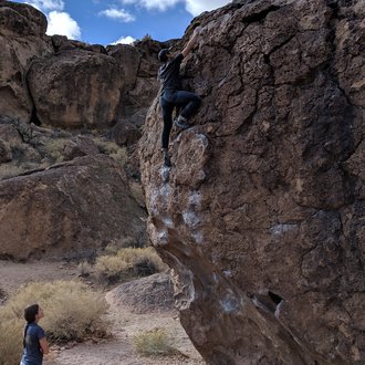 Bouldering in Bishop