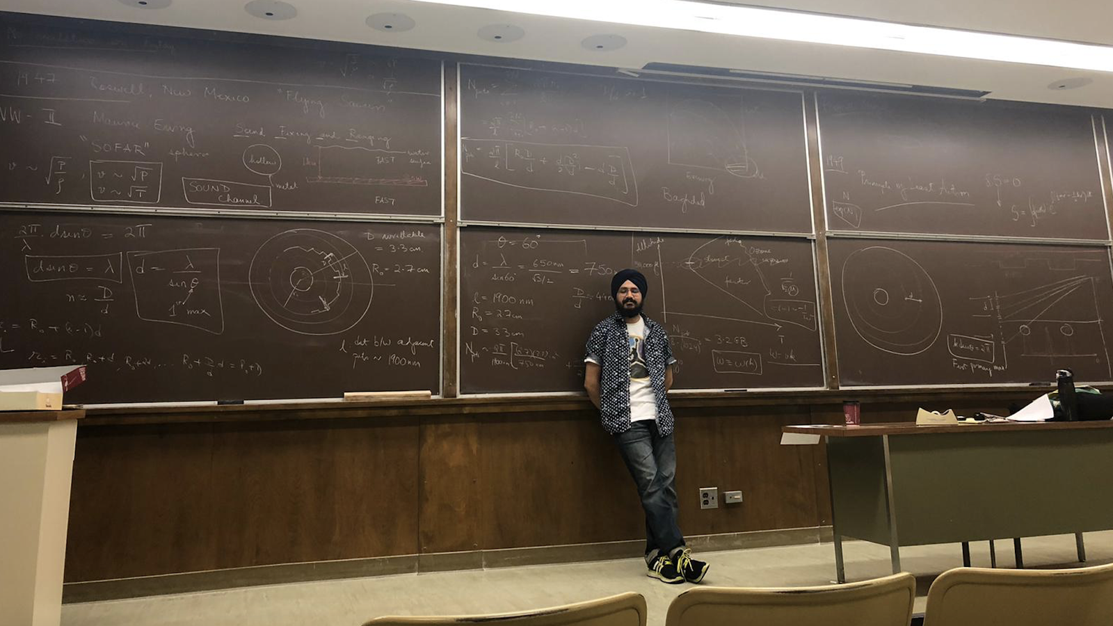 Teaching Vibrations and Waves at Caltech, Fall 2018