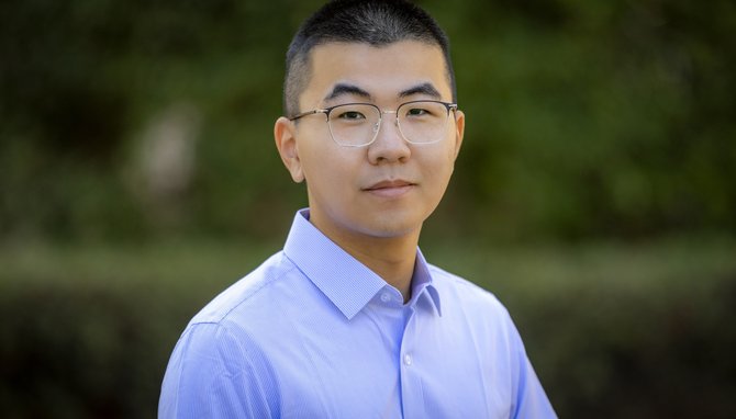 Jiatong Han headshot