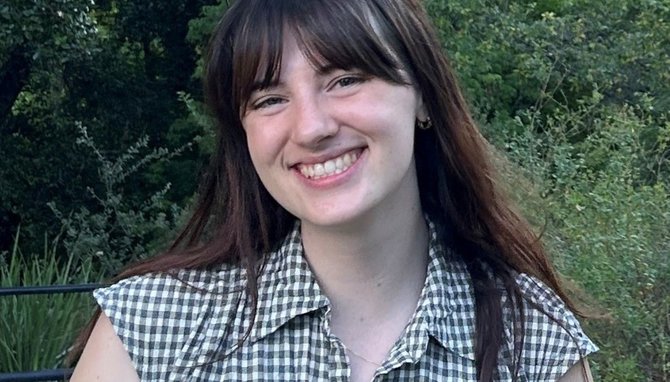 Sarah Sherwood headshot