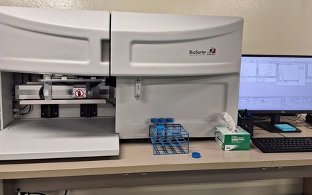 Union Biometrica BioSorter large particle flow cytometry