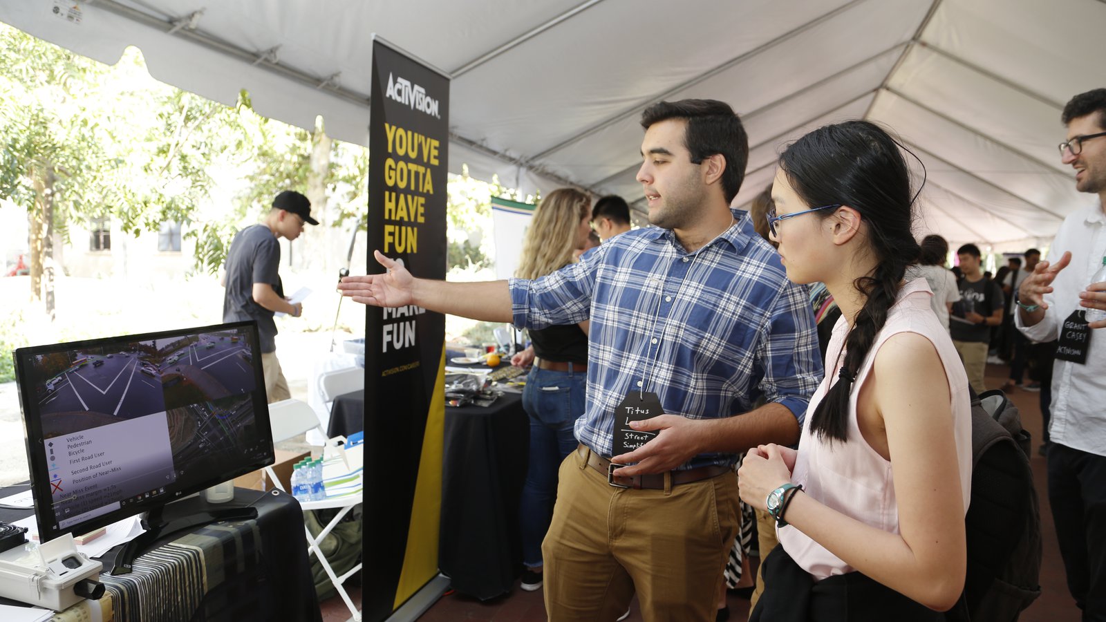 CMS-EE Partner company representative talking to student
