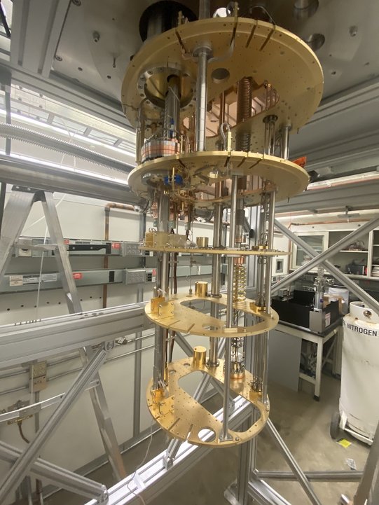 Rosenbaum lab Proteox cryogen-free dilution refrigerator.