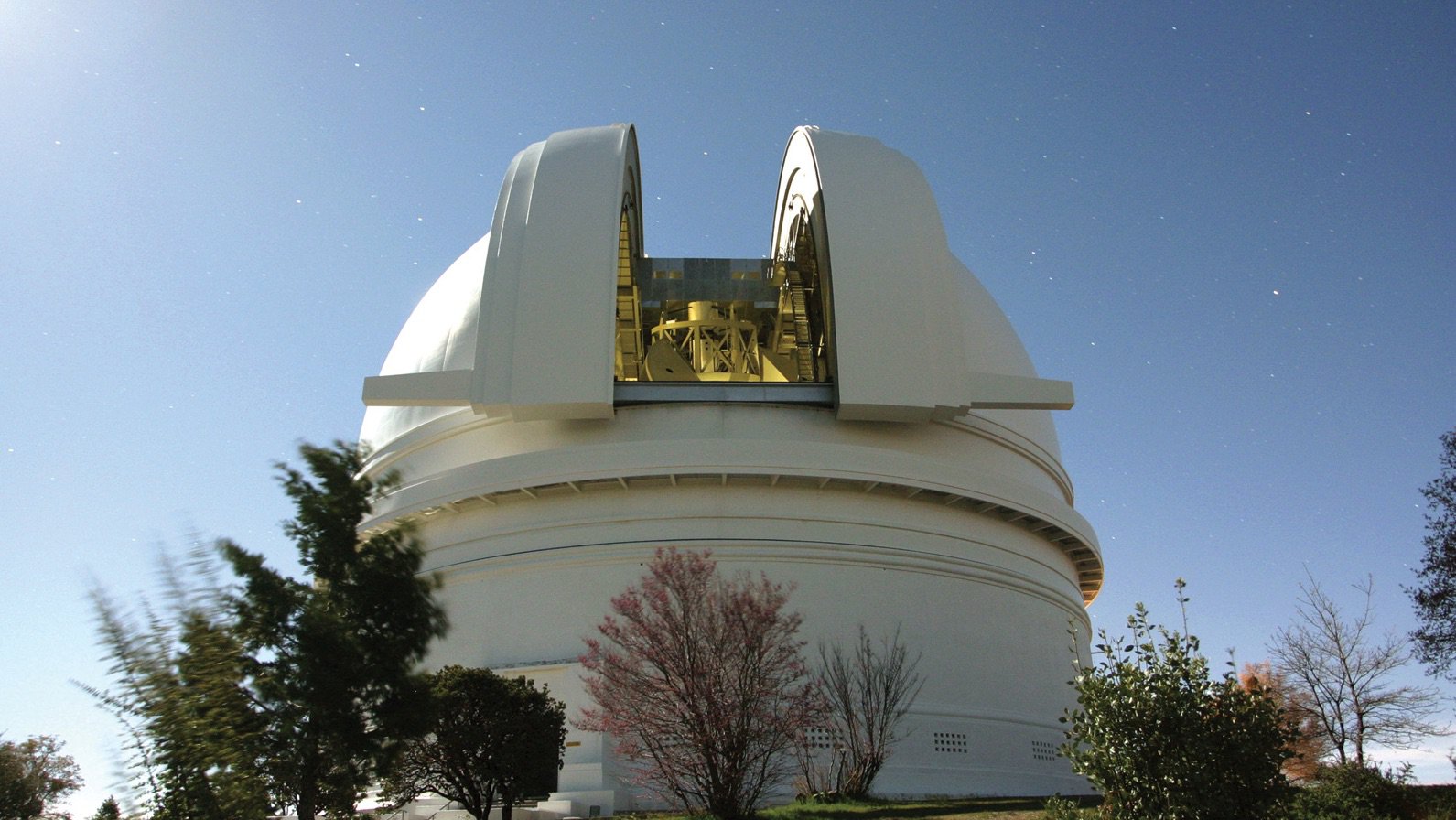Palomar outside