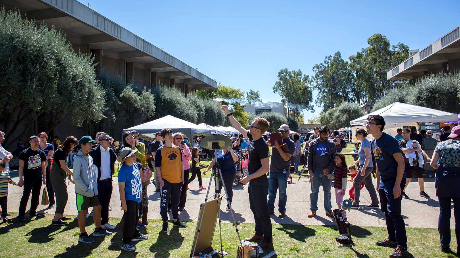 crowd on Beckman Mall in 2019
