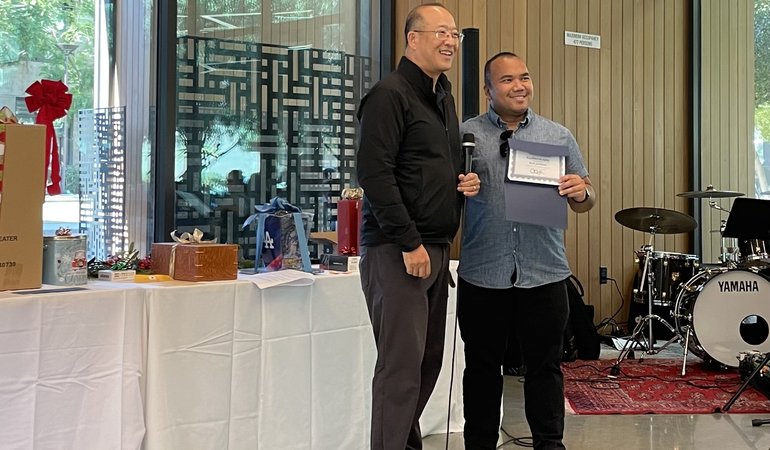 Mark Gatchalian receiving Excellence in Safety Award