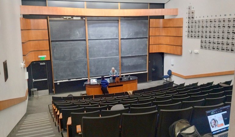 A lecture hall in Noyes Laboratory.