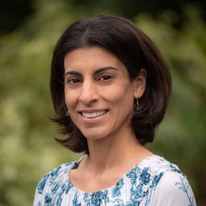 Robin Savoian Headshot