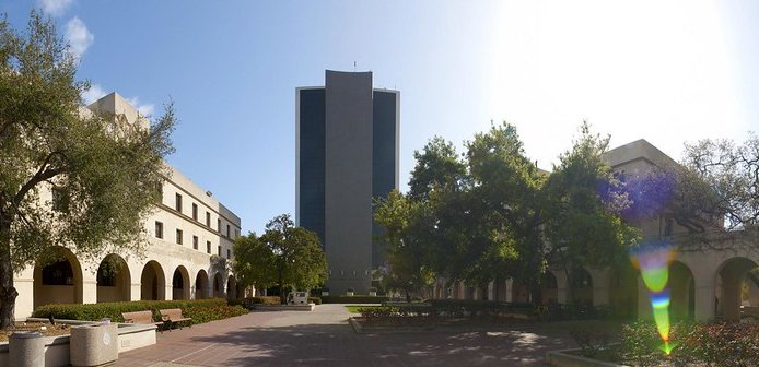 Caltech_Hall