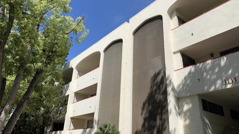 1111 Blanche Entryway exterior
