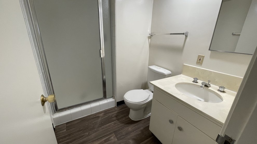 Blanche Bathroom