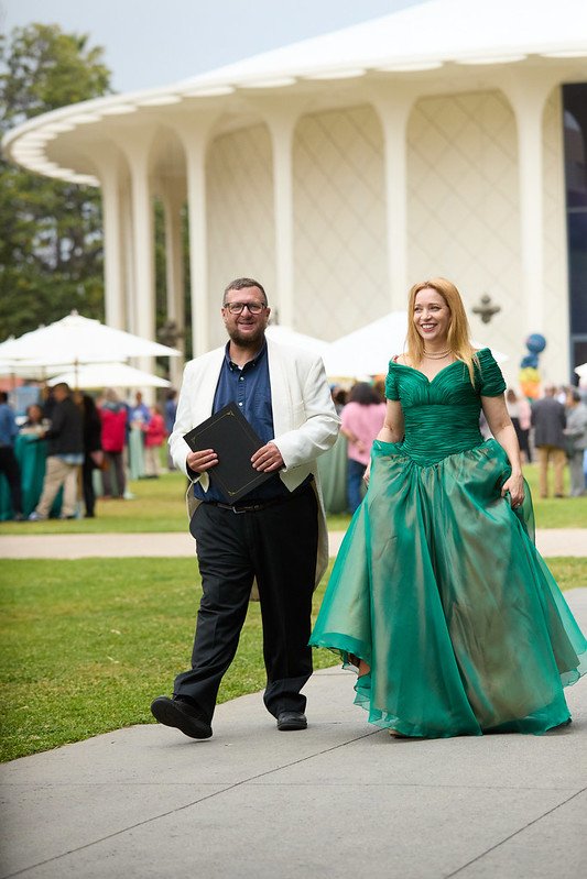 Daniel and Laura in front of Beckman Auditorium