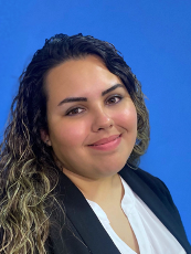 Headshot Emily Echevarria