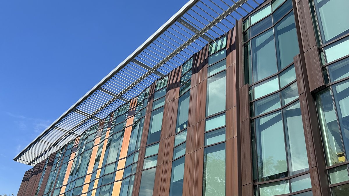 Outside facade of the Chen Neuroscience Research Building