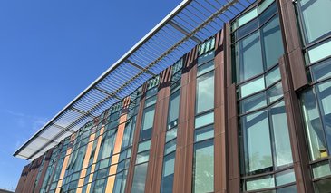 Outside facade of the Chen Neuroscience Research Building