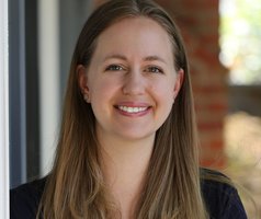 Headshot Lisa Giocomo