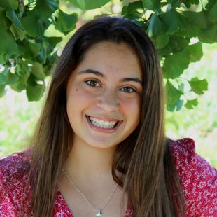 Headshot Mina Mandic