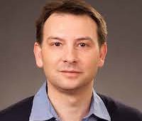 Headshot Bijan Pesaran