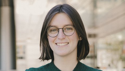 Headshot Isabelle Rosenthal