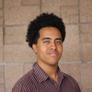 Headshot Isaias Ghezae