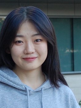 Headshot Ruoxi Wang