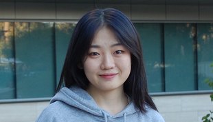 Headshot Ruoxi Wang