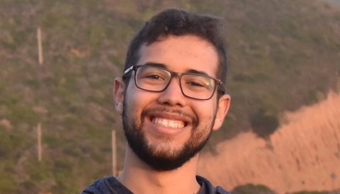 Headshot Rogerio Guimares