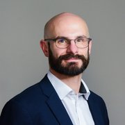 zach_auvil_headshot
