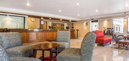 comfort inn lobby