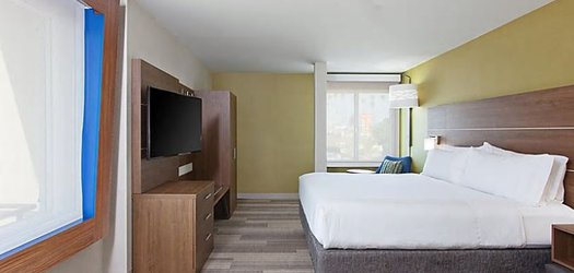 holiday inn room