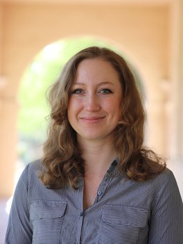 Rebeccah Warmack headshot