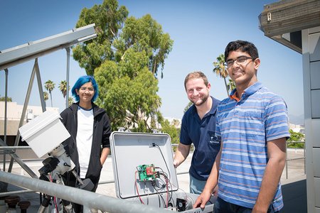 Photo of students with Institute mentor