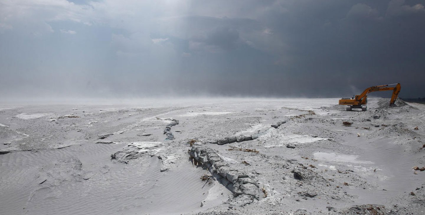Fly ash in the Yangtze Basin