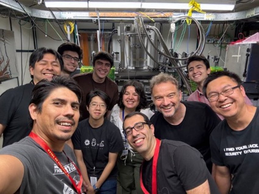 Picture of the team with their experiment.