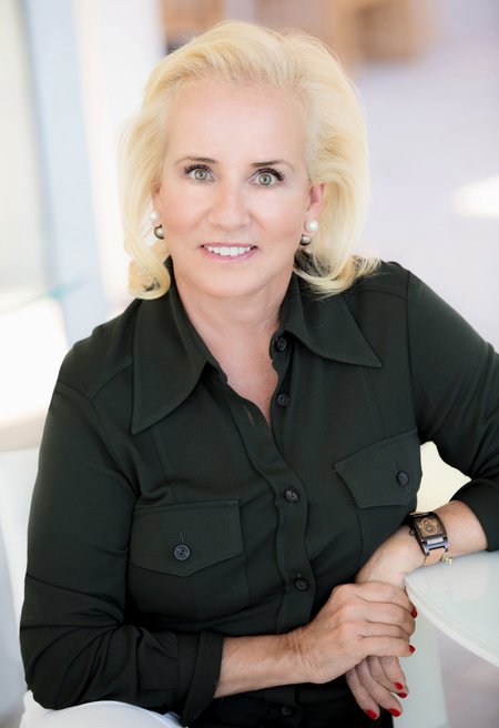 photo of Rebecka Belldegrun