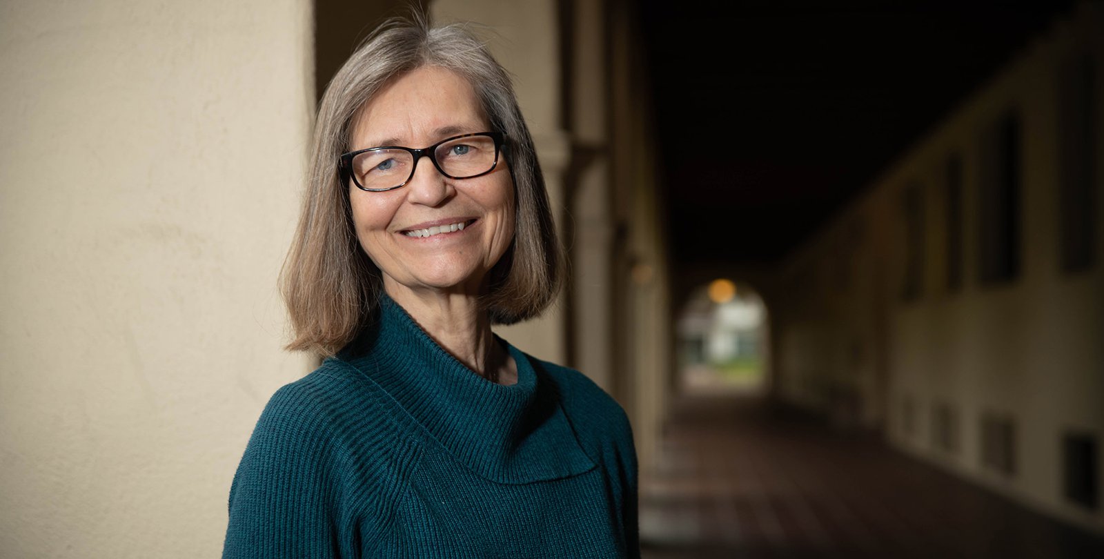 Barbara Wold