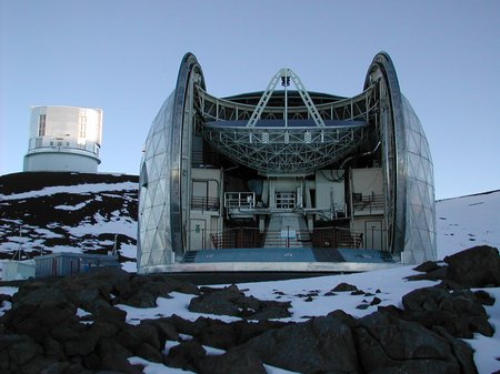 photo of the Caltech Submillimeter Observatory (CSO)