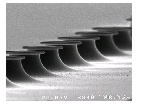 An array of UHQ microtoids