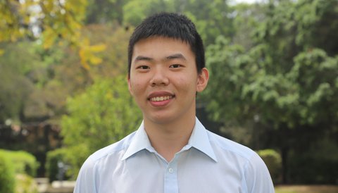 Headshot of Leo Zhang